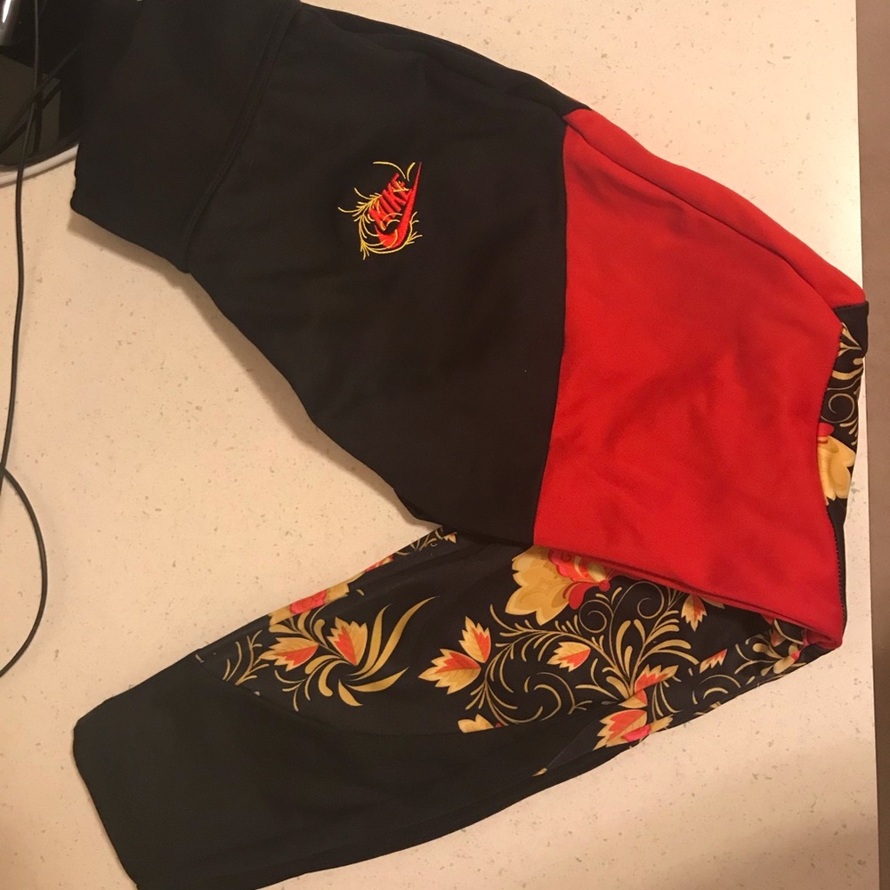 Nike Flower Leggings